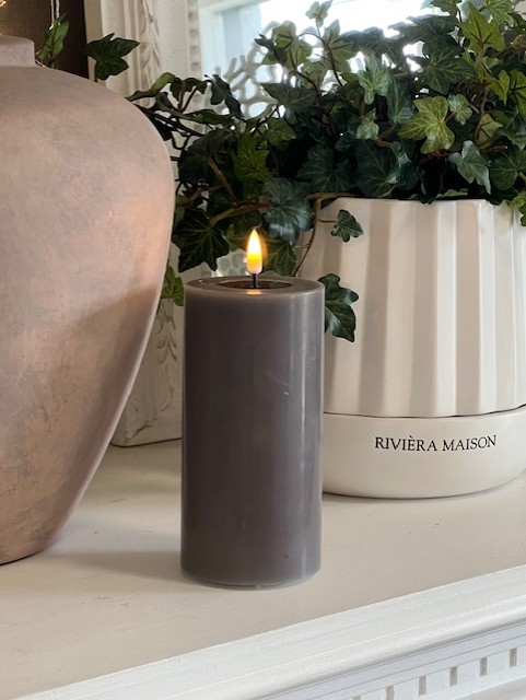 Deluxe Mocca LED candle 7,5*15 - Image 3