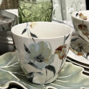 Eliana white Latte cup - Green Gate