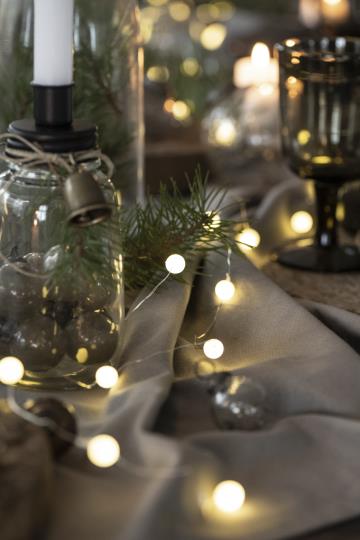 Wire String lights w/40 snowballs f/outdoor w/timer 6/18 - Ib Laursen