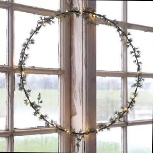 Fleur Wreath w. 30 LED -lights - Chic Antique
