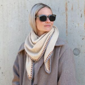 Scarf in cashmere w.decor edge cream - Chic Antique