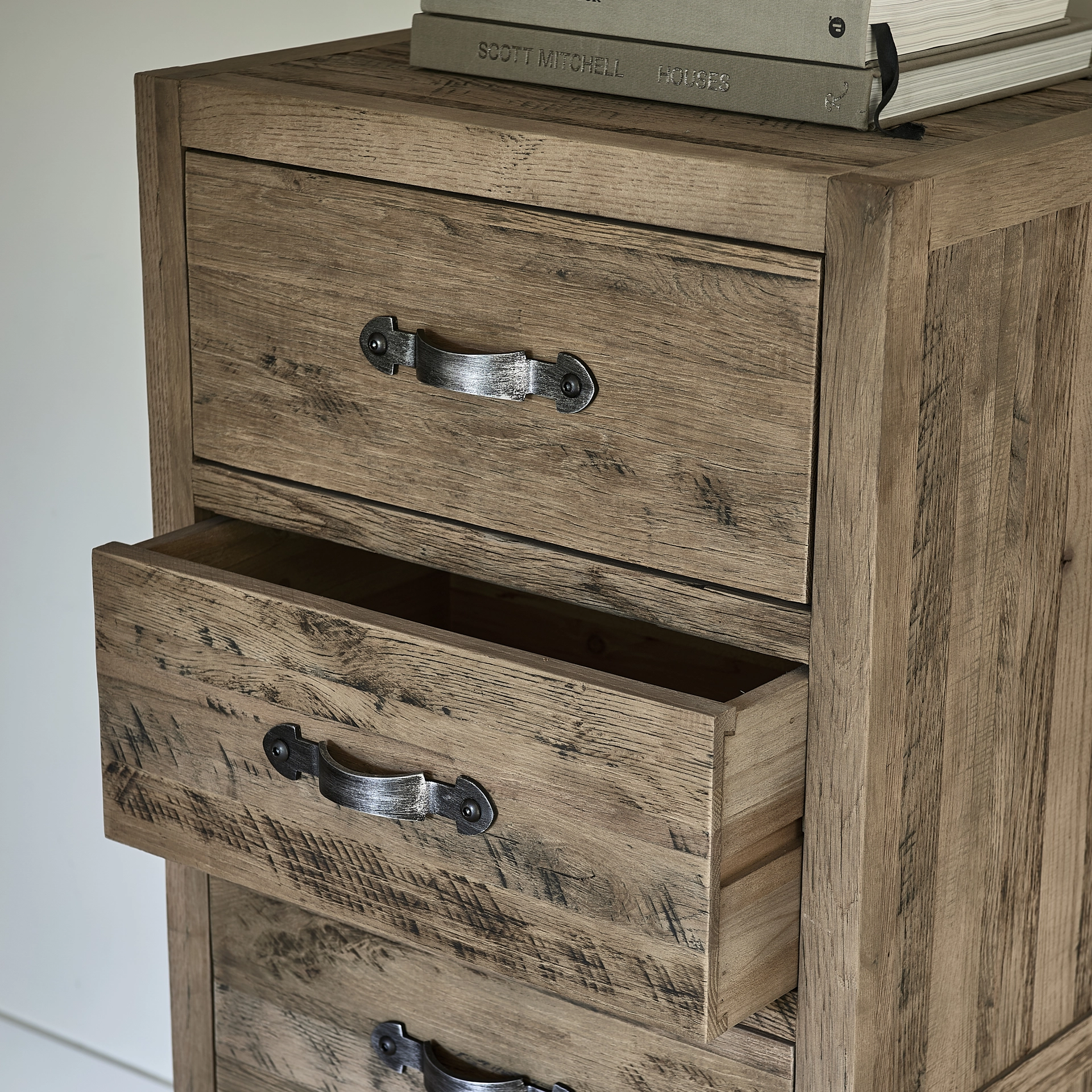Connaught Chest of Drawers high - Riviera Maison - Image 4