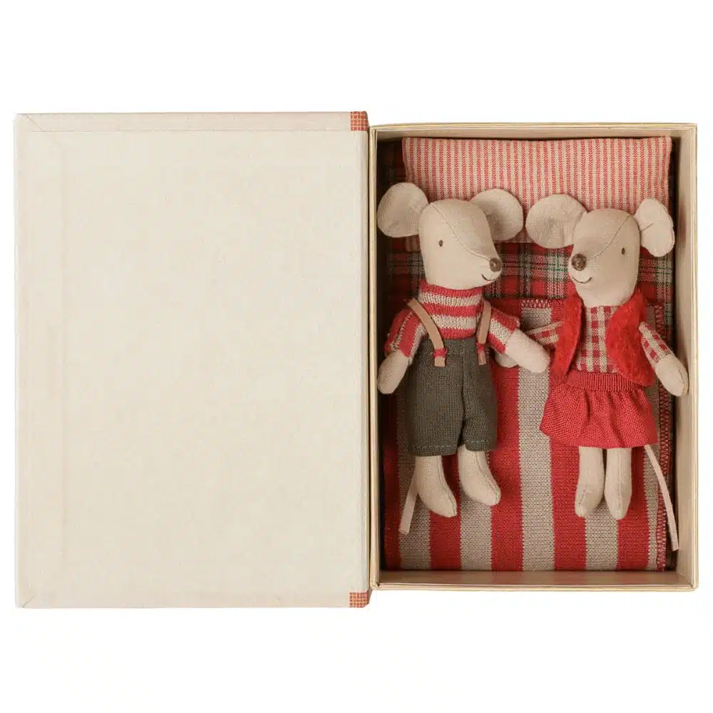 Christmas twin mice, Little sister and brother in book - Maileg - Image 2